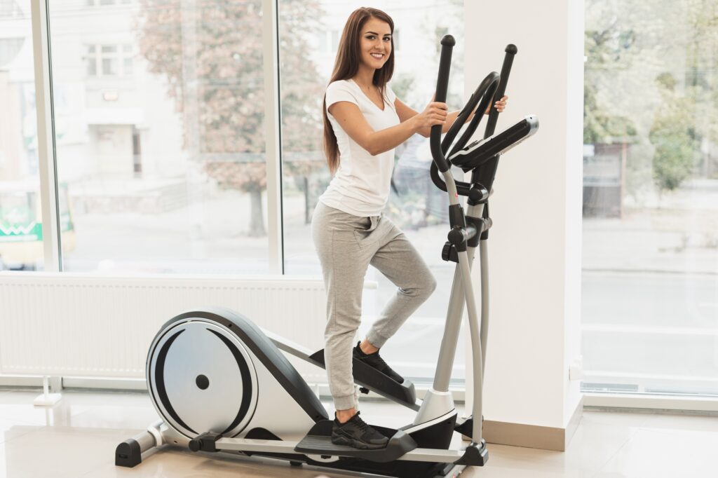 Cross trainer for home gyms
